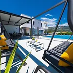 فيلة Sky - Heating Pool Kaštel Novi