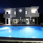 Sky - Heating Pool فيلة *