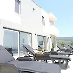 Sky - Heating Pool فيلة *