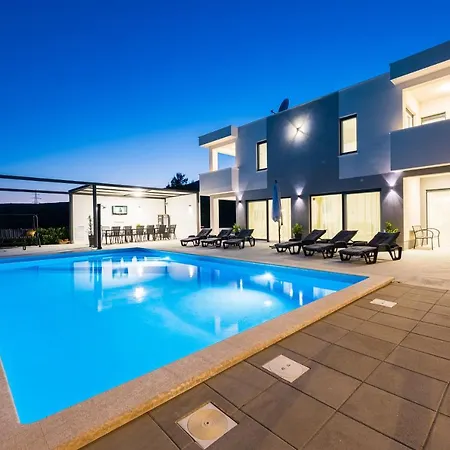 Sky - Heating Pool *