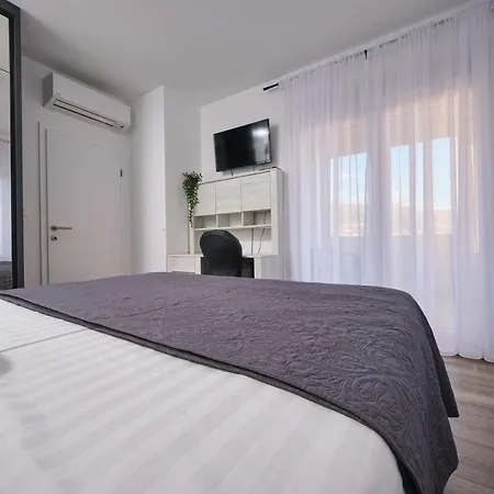 Sky - Heating Pool Kastel Novi