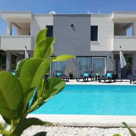 Sky - Heating Pool Villa *