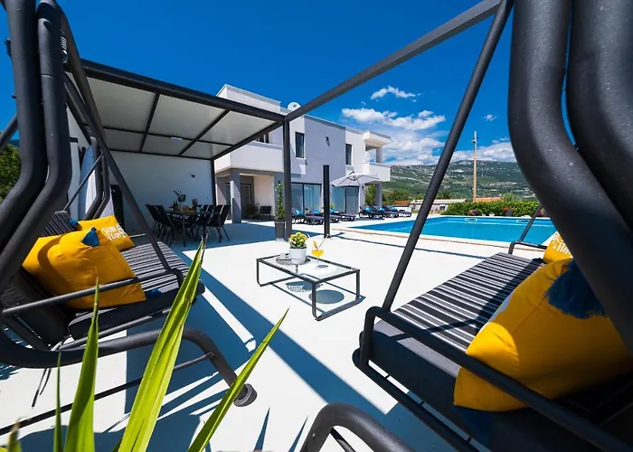 Villa Sky - Heating Pool Kaštel Novi