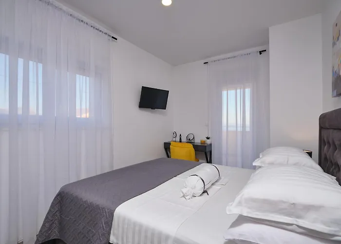 Villa Sky - Heating Pool Kaštel Novi